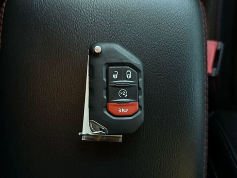 Used 2021 Jeep Wrangler Unlimited Rubicon image 22