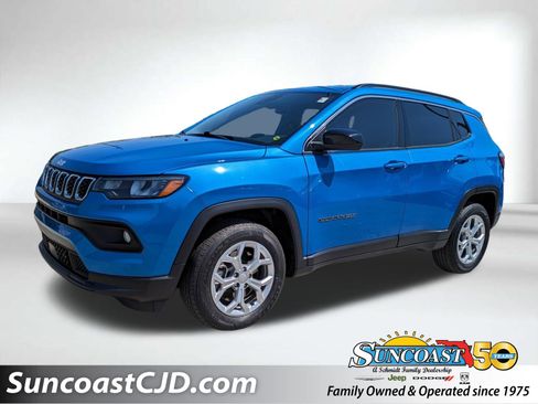 Certified 2024 Jeep Compass Latitude image 1