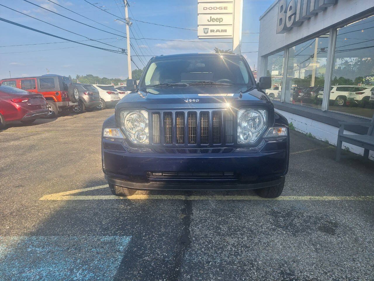 Used 2012 Jeep Liberty Sport w/ Popular Equipment Group AWD/4WD image 3