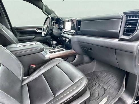 Certified 2022 GMC Sierra 1500 SLT w/ SLT Premium Package image 30