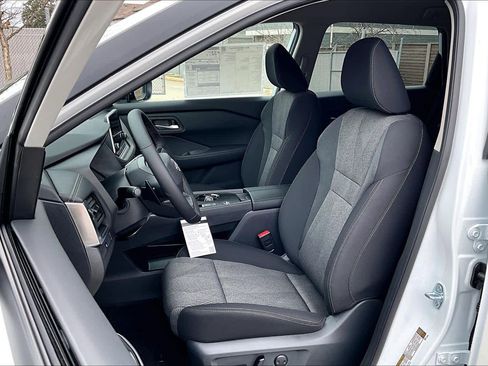 New 2026 Nissan Rogue SV w/ Cold Weather Package FWD image 15