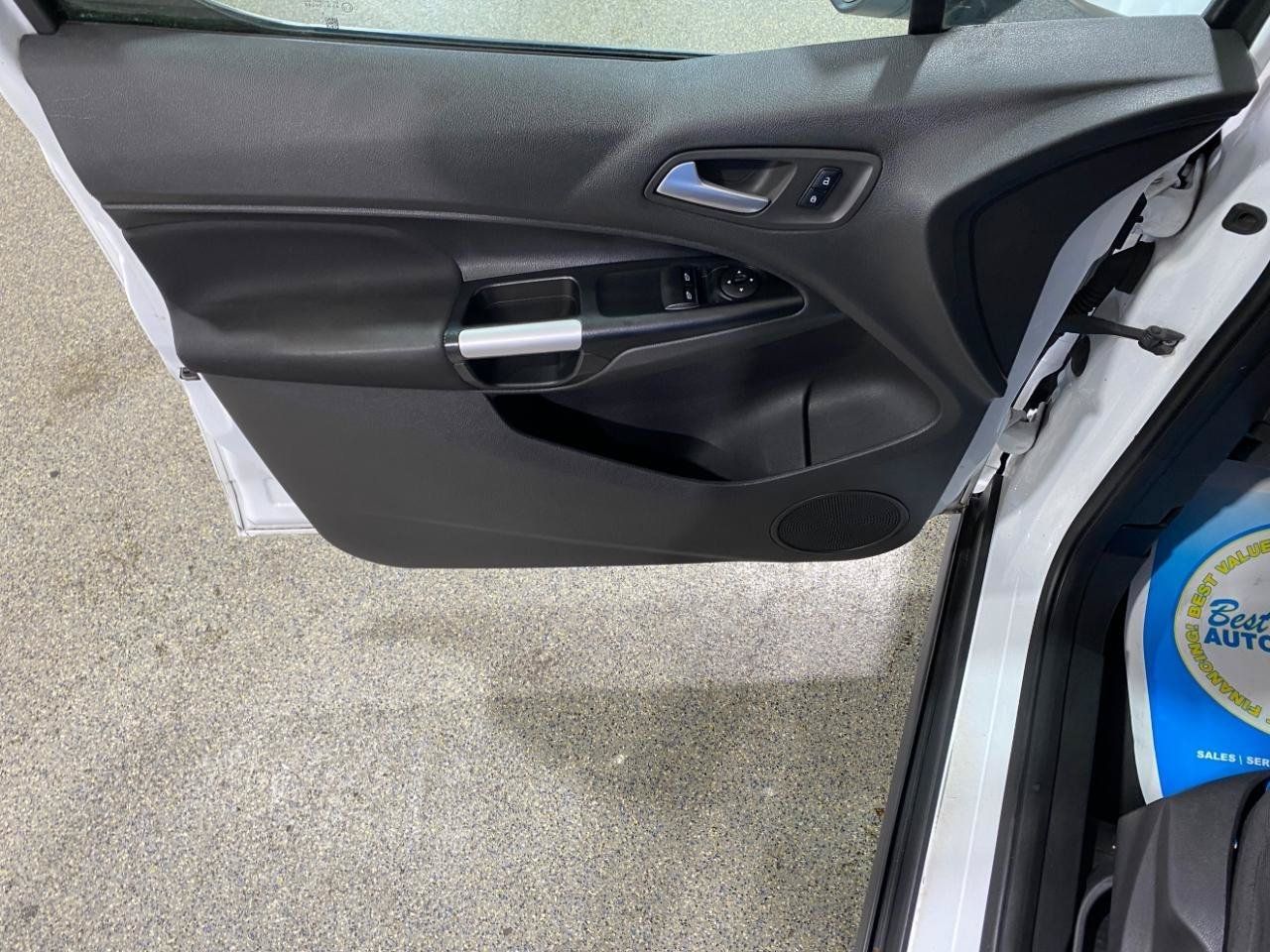 Used 2017 Ford Transit Connect XLT FWD image 15