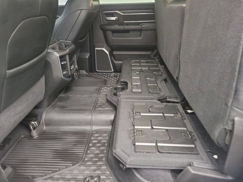 Used 2024 RAM 3500 Laramie w/ Night Edition image 19