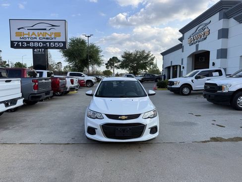Used 2020 Chevrolet Sonic LT FWD image 39