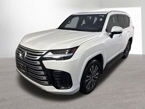 Certified 2025 Lexus LX 600 4WD w/ Interior Upgrade Package image 27