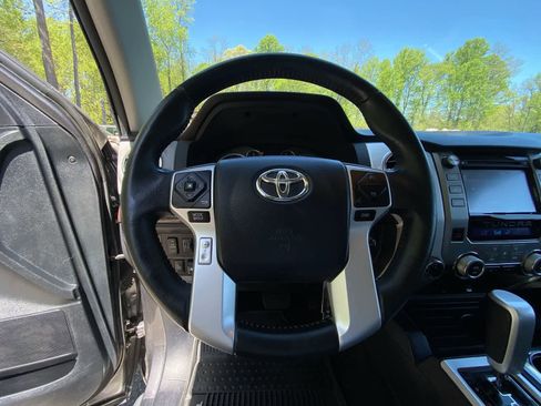 Used 2017 Toyota Tundra Limited w/ Limited Premium Package AWD/4WD image 55