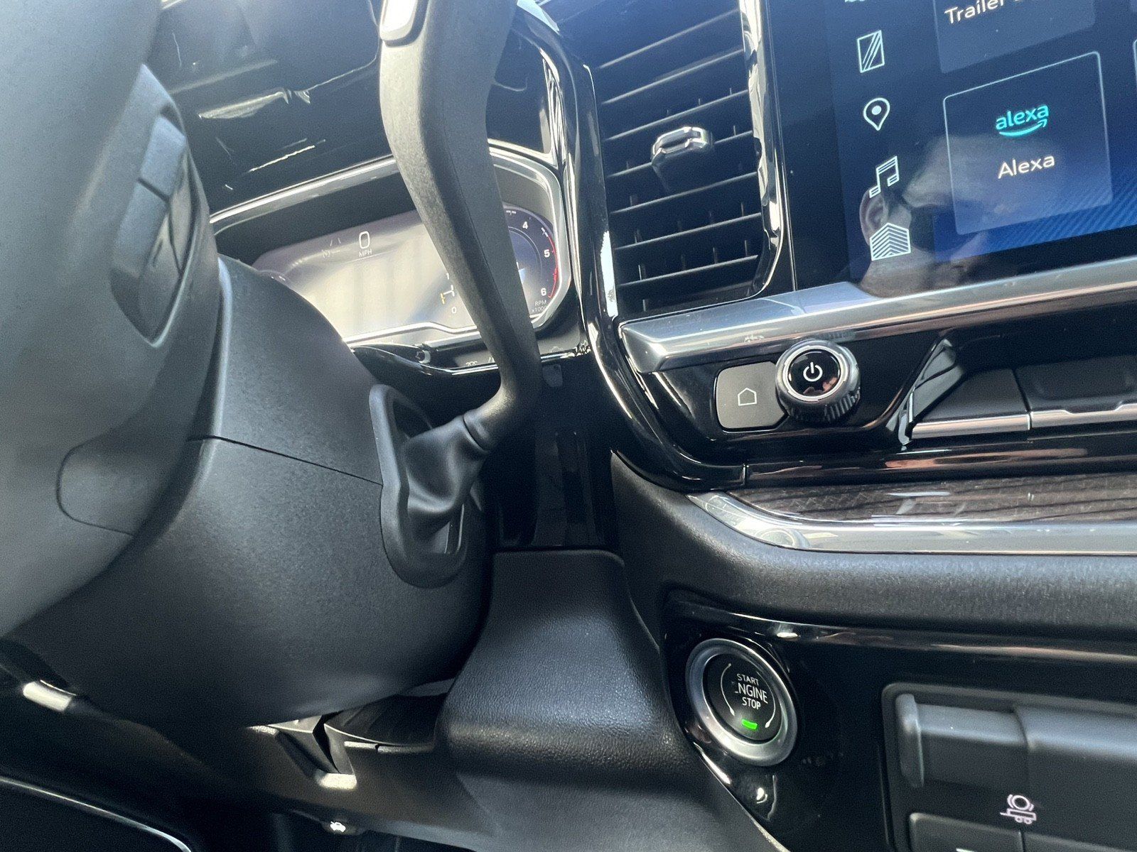 Used 2024 Chevrolet Silverado 2500 LT RWD image 28