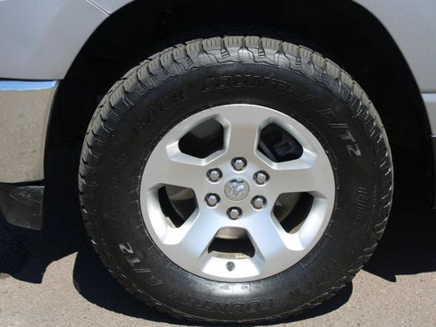 Used 2019 RAM 1500 Tradesman AWD/4WD image 16