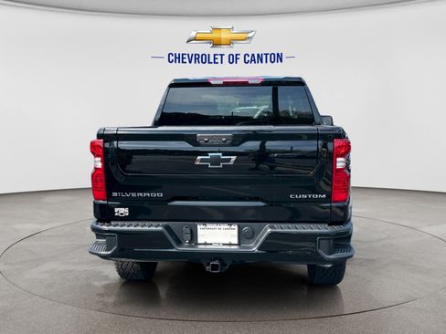 New 2026 Chevrolet Silverado 1500 Custom Trail Boss AWD/4WD image 6