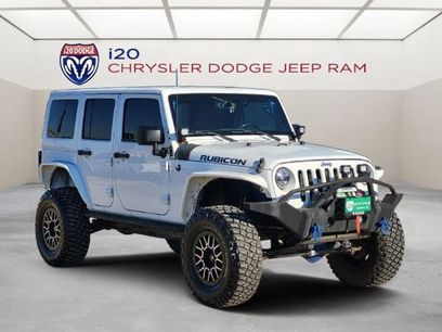 Used 2015 Jeep Wrangler Unlimited Rubicon w/ Connectivity Group