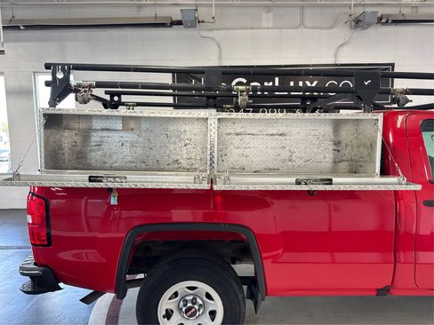 Used 2017 GMC Sierra 1500 Pickup 2D 8 ft image 16