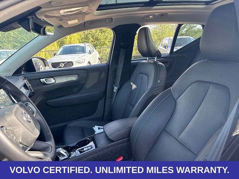 Used 2026 Volvo XC40 B5 Plus AWD/4WD image 17