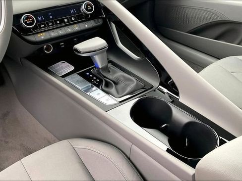 New 2026 Hyundai Elantra SEL Sport Premium FWD image 8