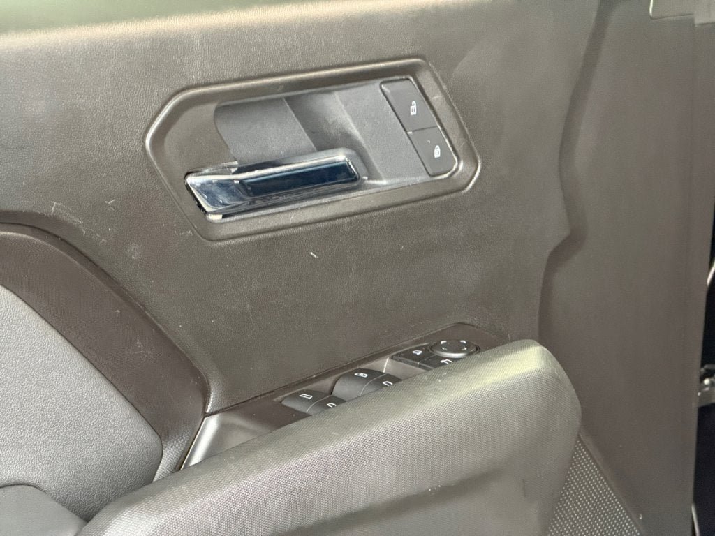 Used 2025 Chevrolet Colorado LT AWD/4WD image 22
