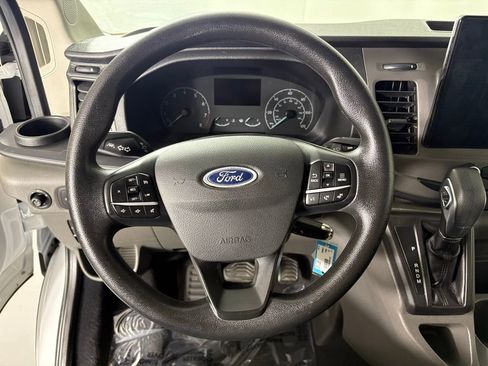 Used 2022 Ford Transit 350 XLT image 22
