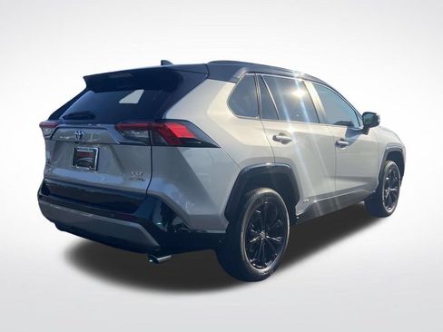 Used 2023 Toyota RAV4 XSE AWD/4WD image 8