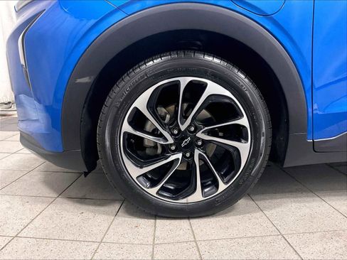 Used 2022 Chevrolet Bolt EUV Premier w/ Sun & Sound Package image 7