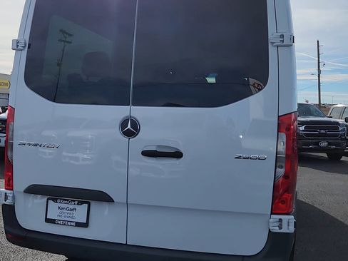 Used 2023 Mercedes-Benz Sprinter 2500 image 3