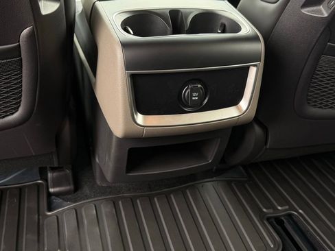 New 2026 Kia Carnival EX image 29