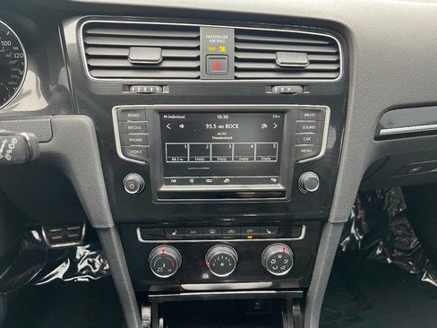 Used 2016 Volkswagen GTI SE w/ Lighting Package (SEL) image 34