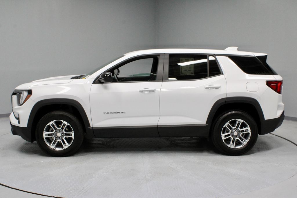 Used 2025 GMC Terrain Elevation AWD/4WD image 9