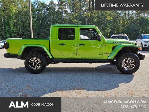 New 2025 Jeep Gladiator Rubicon AWD/4WD image 13
