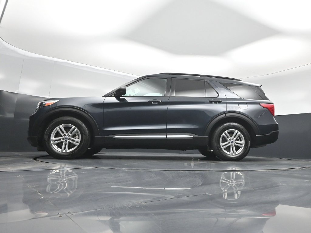 Used 2023 Ford Explorer XLT RWD image 50