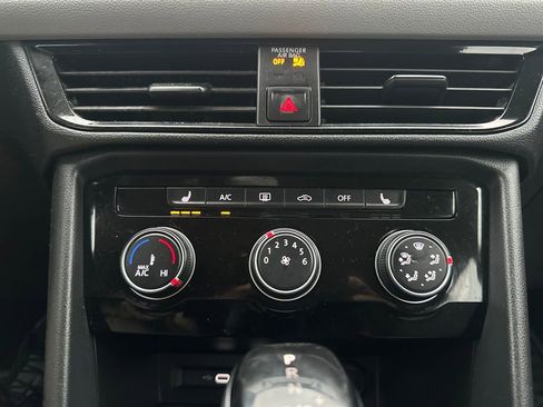 Used 2024 Volkswagen Taos S image 17