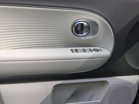 New 2026 Hyundai Ioniq 9 SEL image 16