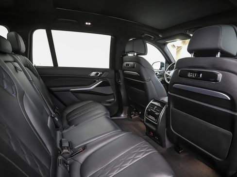 Used 2024 BMW X7 xDrive40i w/ Executive Package AWD/4WD image 30