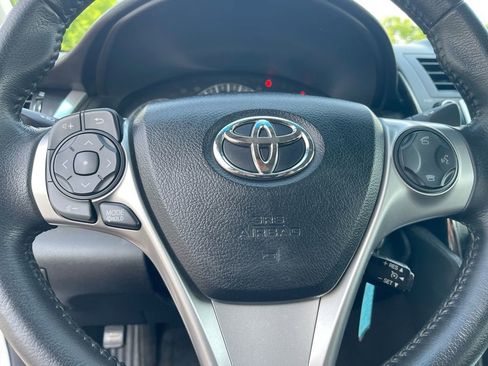 Used 2013 Toyota Camry SE FWD image 5
