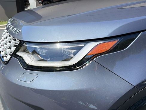Certified 2025 Land Rover Discovery S AWD/4WD image 11