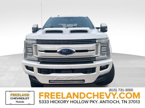 Used 2018 Ford F250 Lariat w/ Lariat Ultimate Package image 3