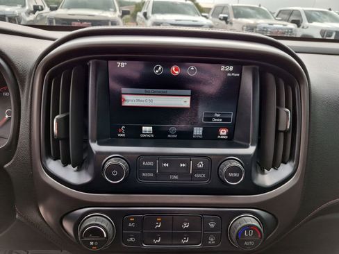 Used 2015 GMC Canyon SLE w/ All-Terrain Adventure Package RWD image 25