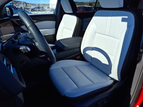 Certified 2025 Chevrolet Traverse High Country w/ LPO, Floor Liner Package image 15