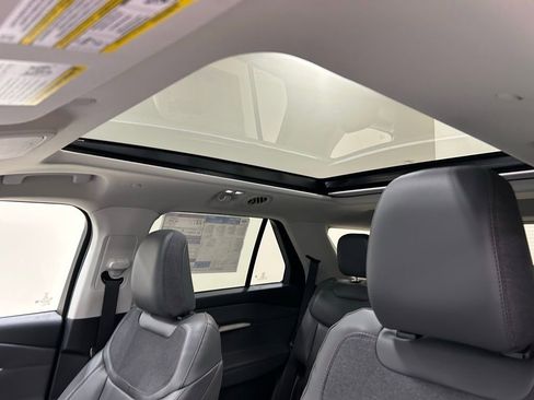 New 2026 Ford Explorer Active w/ Active Comfort Package image 25