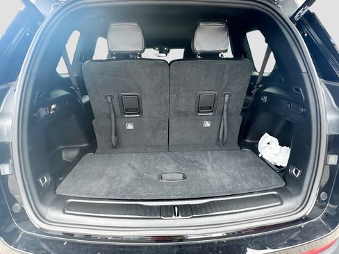 Used 2023 Jeep Grand Cherokee L Laredo RWD image 29