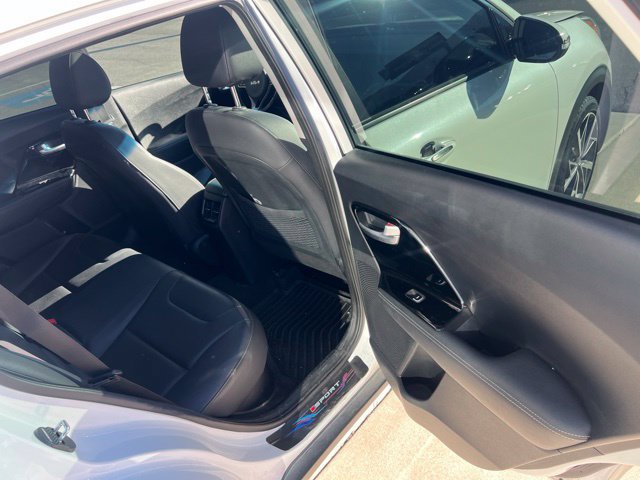 Used 2022 Kia Niro Touring Special Edition FWD image 24