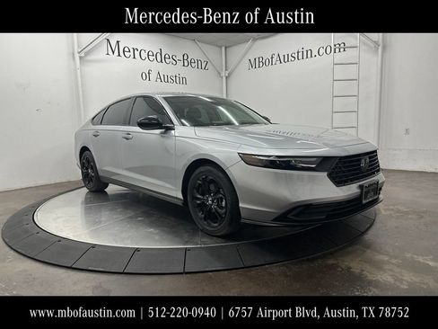 Used 2025 Honda Accord SE image 1