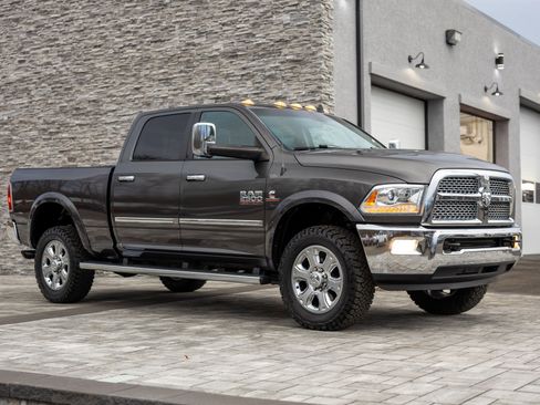 Used 2016 RAM 2500 Laramie image 7