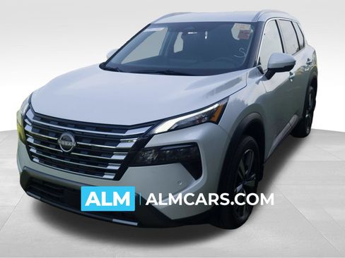 Used 2025 Nissan Rogue SL AWD/4WD image 1