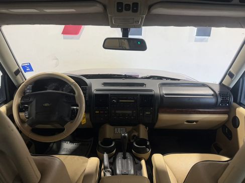 Used 2004 Land Rover Discovery SE AWD/4WD image 10