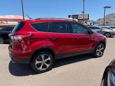 Used 2018 Ford Escape SEL FWD image 4