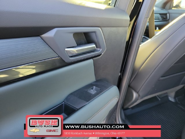 New 2027 GMC Terrain AT4 w/ Convenience Package III AWD/4WD image 13
