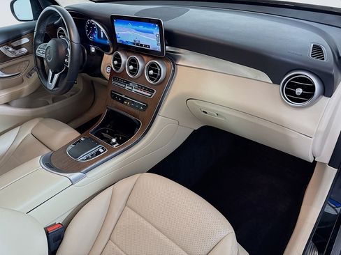 Used 2022 Mercedes-Benz GLC 300 4MATIC w/ Multimedia Package Lite image 30