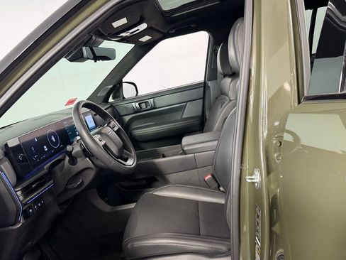 Used 2025 Hyundai Santa Fe Calligraphy AWD/4WD image 23