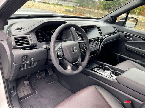 Certified 2026 Honda Ridgeline Black Edition image 44