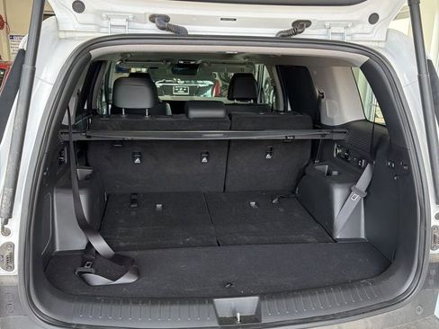 Used 2024 Hyundai Santa Fe Limited image 10