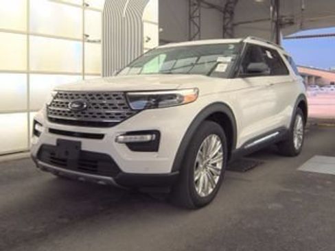 Used 2020 Ford Explorer Limited w/ Hybrid Equipment Group 310A AWD/4WD image 2