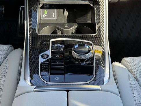 New 2026 BMW X5 M60i image 8